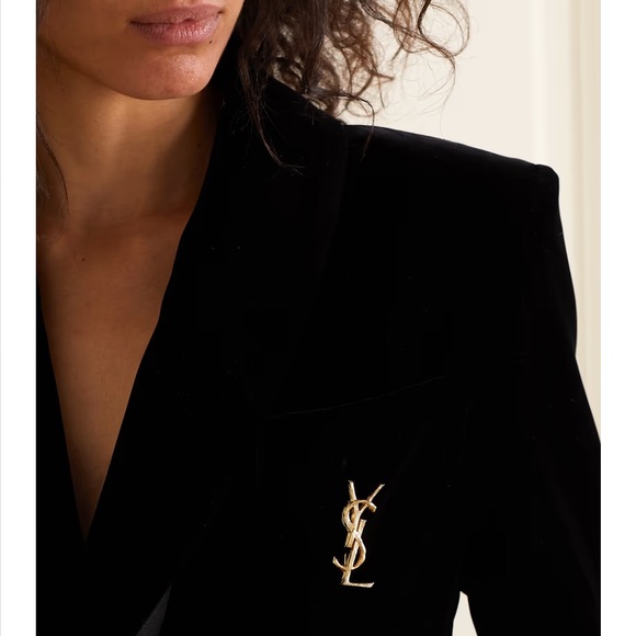 BNIB RARE! YSL Saint Laurent CASSANDRE Textured Gold YSL Pin Opyum Brooch - Picture 8 of 11